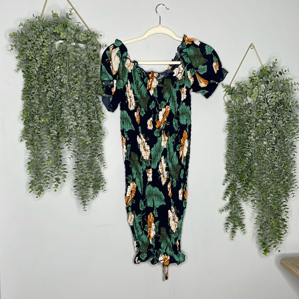 Floral accordion scrunch dress